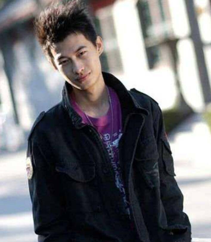 "富二代"刘云超:12年前舌战24位女嘉宾,一夜成名后如今怎样了_马诺