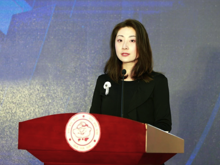 王健林谈宗庆后之女:宗馥莉是我最心仪的儿媳,奈何犬子不争气_王思聪