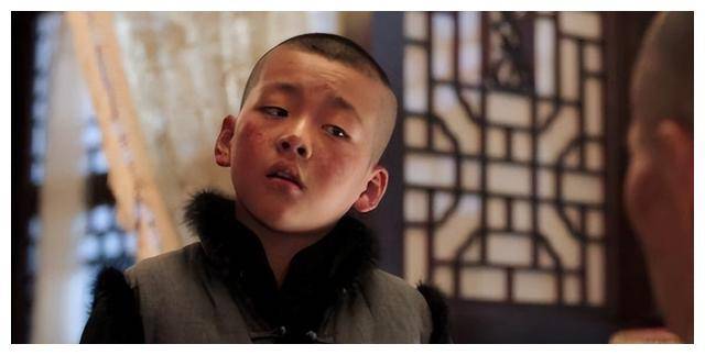 张颂文_周思羽_角色