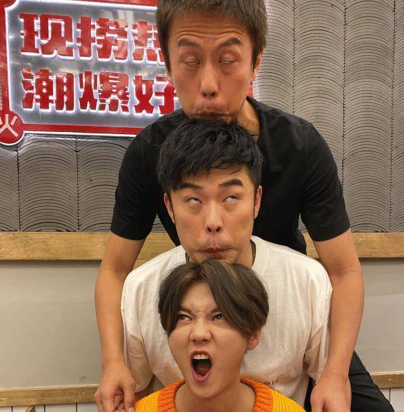 陈赫手术后7天不能走路,邓超鹿晗去探望,三人晒合影隔空互怼好欢乐