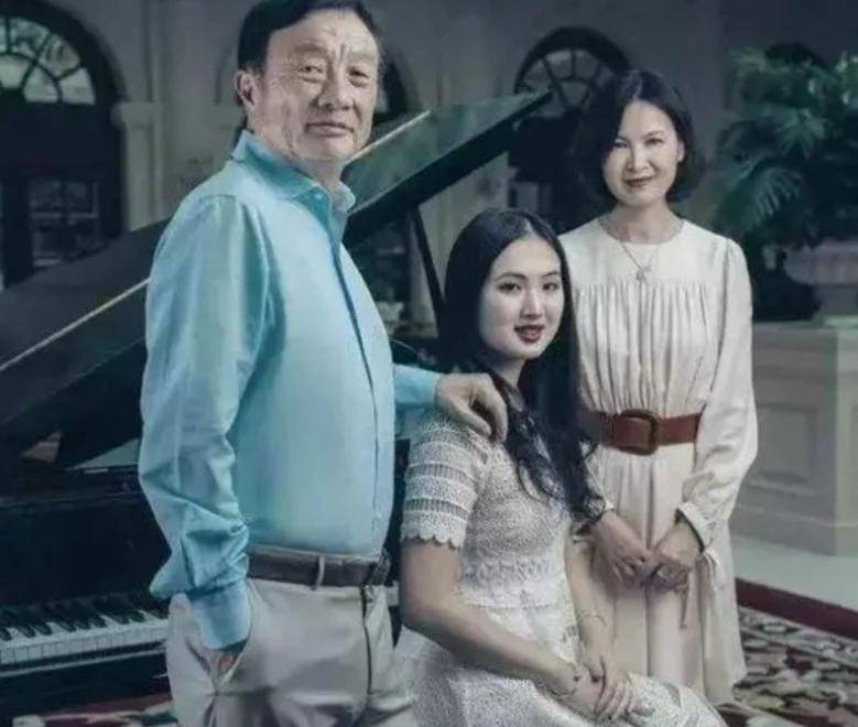 更值得称道的是:当任正非后来与姚凌结婚时,孟军不仅没有表现出任何的