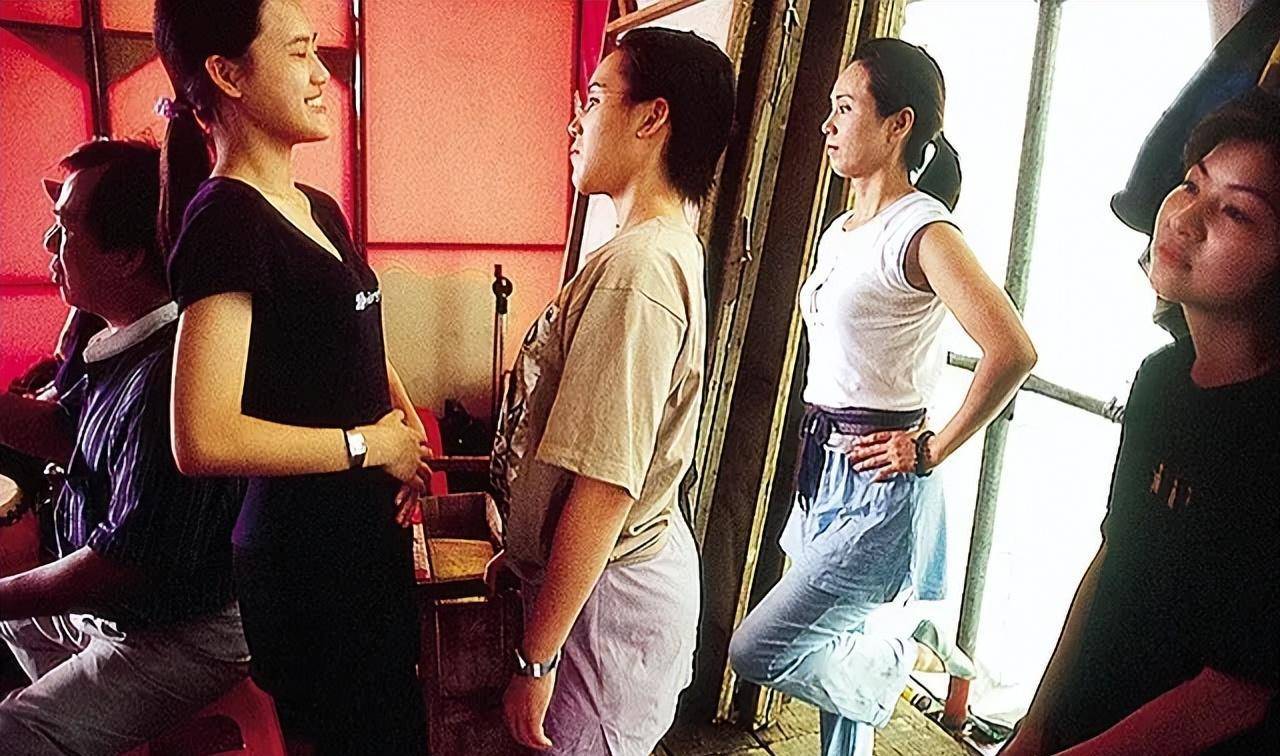 从家庭主妇到蜚声海内外的明星,只因她做到了这几点_孙翠凤_歌仔戏