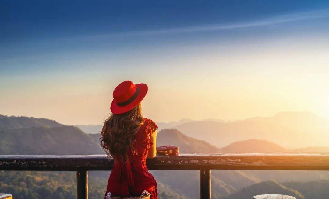 她说她一个人生活,能把自己照顾得很好,除了一个问题——暴食.