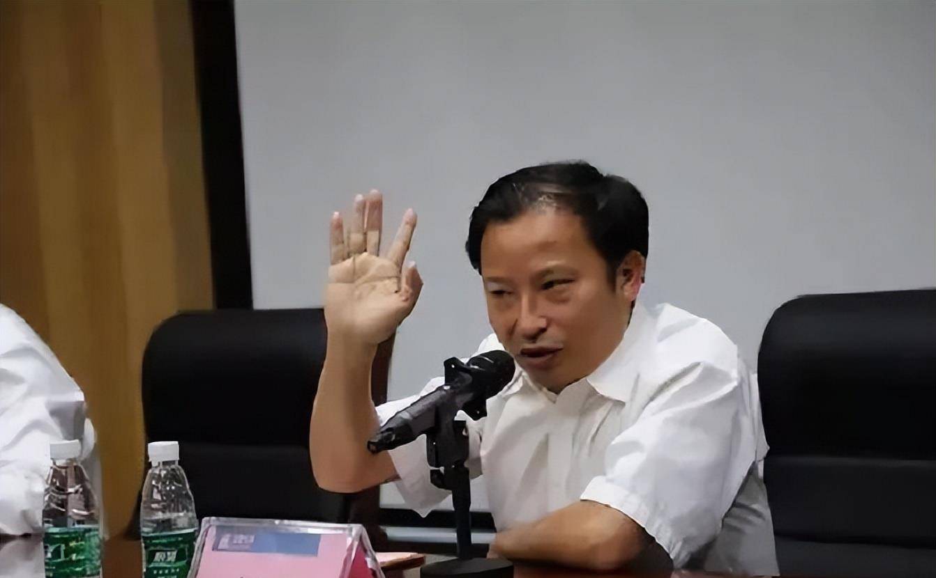中国疫苗大王杜伟民:花235亿离婚,把前妻推上加拿大第三女富豪_袁莉萍