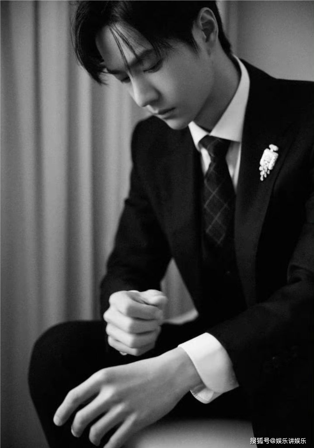 王一博的商业帝国:实力诠释顶级商务价值与品牌影响力_合作_领域_手机