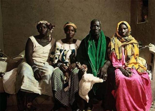 这样的思维方式影响了一代又一代的布基纳法索人,人们潜意识里认为