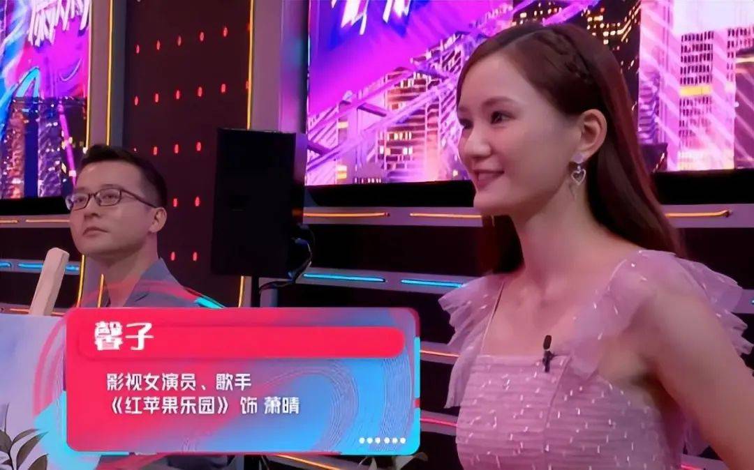 女演员们却依旧年轻貌美!_角色_萧晴_黄圣依