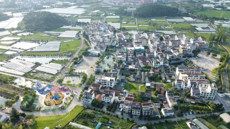 永康秀岩荣获国家aaa级旅游景区,吃,住,玩一站式体验_岩村_村庄_乡村