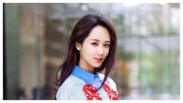 杨紫被称为"戏精"引争议,难懂这个世界了,热评纷至沓来_青春_评分