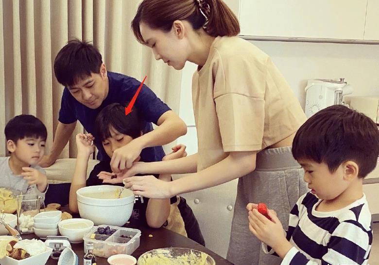 林志颖晒出三儿子近照,kimi半遮挡正脸照曝光,五官越来越像爸爸了!