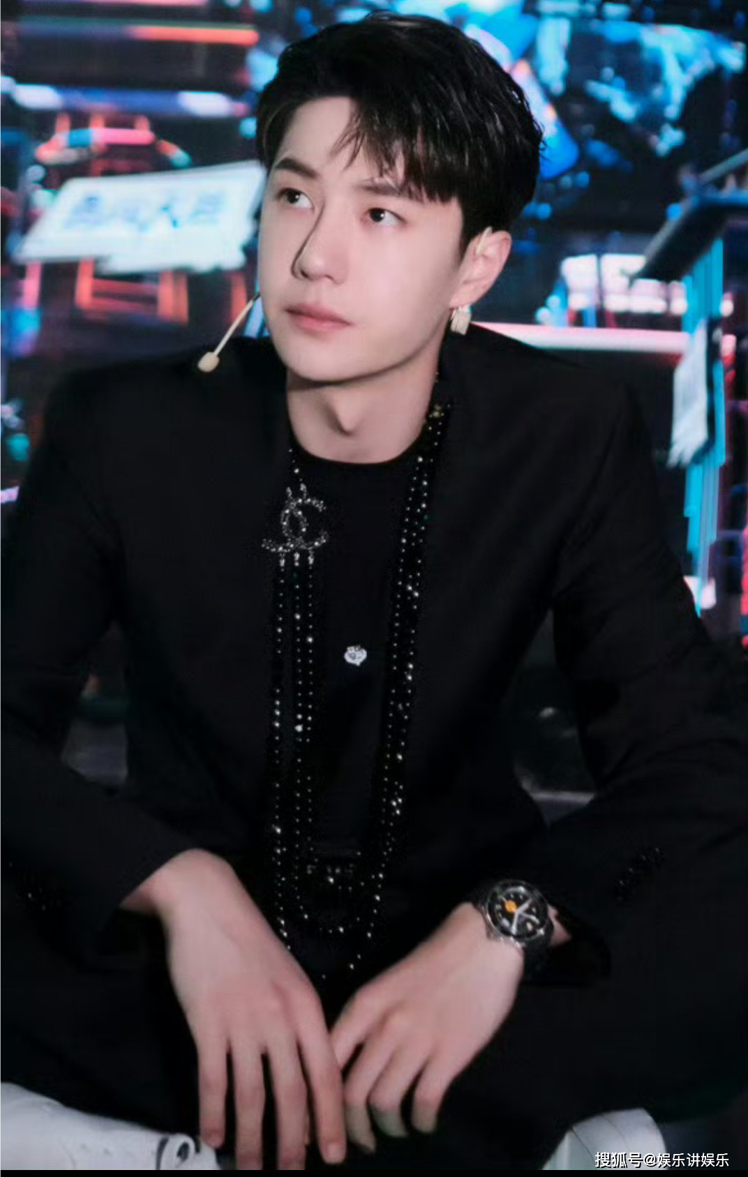 王一博的商业帝国:实力诠释顶级商务价值与品牌影响力_合作_领域_手机