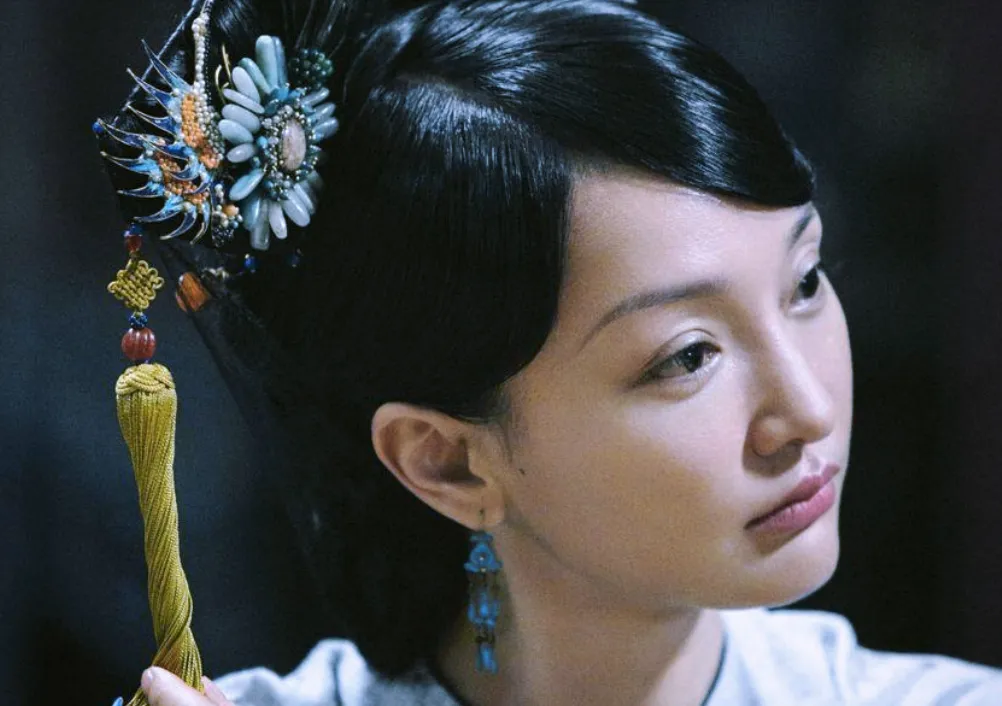 娱乐圈八卦:老燕子复出?周迅被祭天?赵丽娜直播间情绪崩溃?