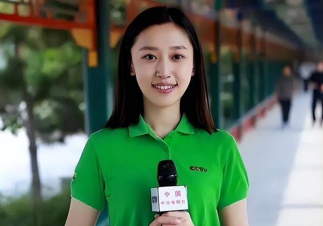 主持人王音棋:成了央视"宝藏女主播",最佳90后团宠,未来可期_王印琪