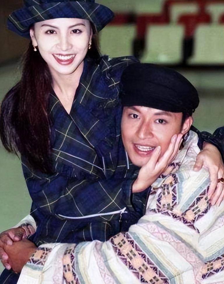 田丽小时候容貌就出众,之后因为家庭变故,之后在刘德凯版的《倚天屠龙