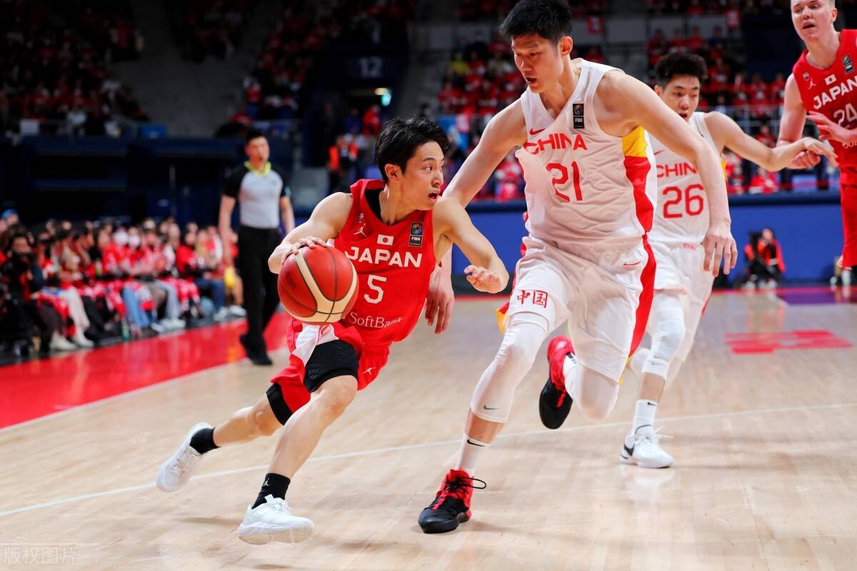 男篮爆大冷:2大世界冠军落败,西班牙被绝杀,美德惨败