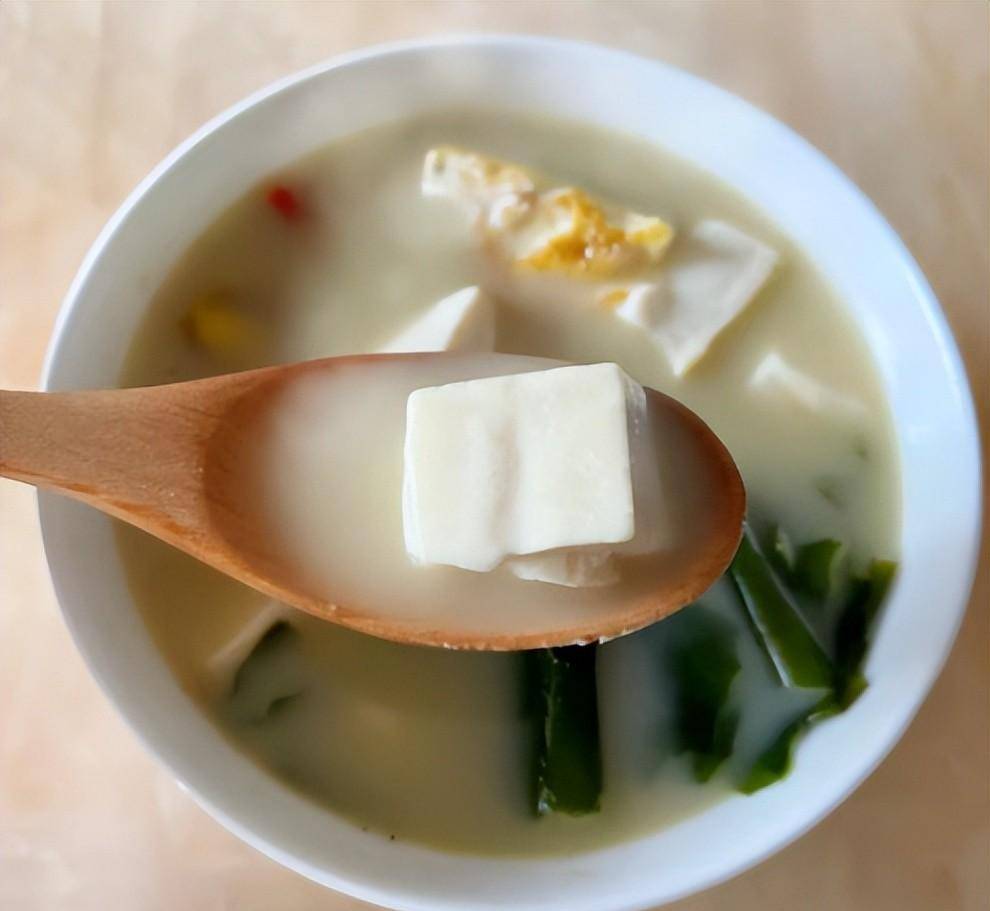 春季是补钙"黄金期",多给孩子喝这汤,补钙增智,个