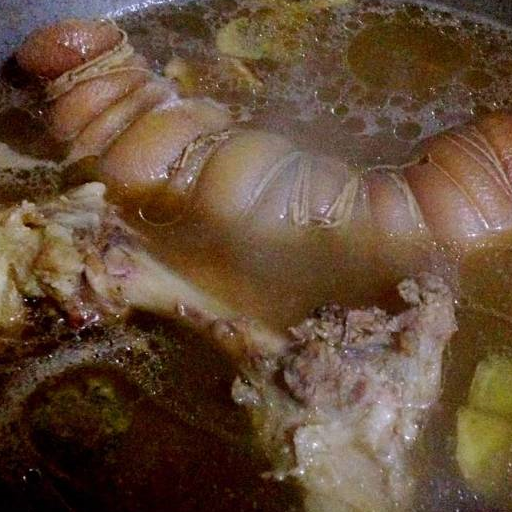 树精肘花,冬天必备的一道菜,吃着非常劲道呢_肘子_步骤_蛋白质