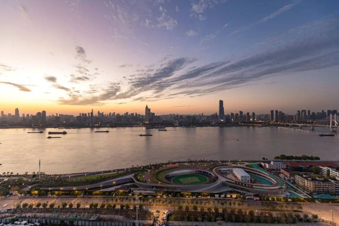 武汉华润长江中心售楼处电话_售楼中心_24小时电话_武昌华润长江中心