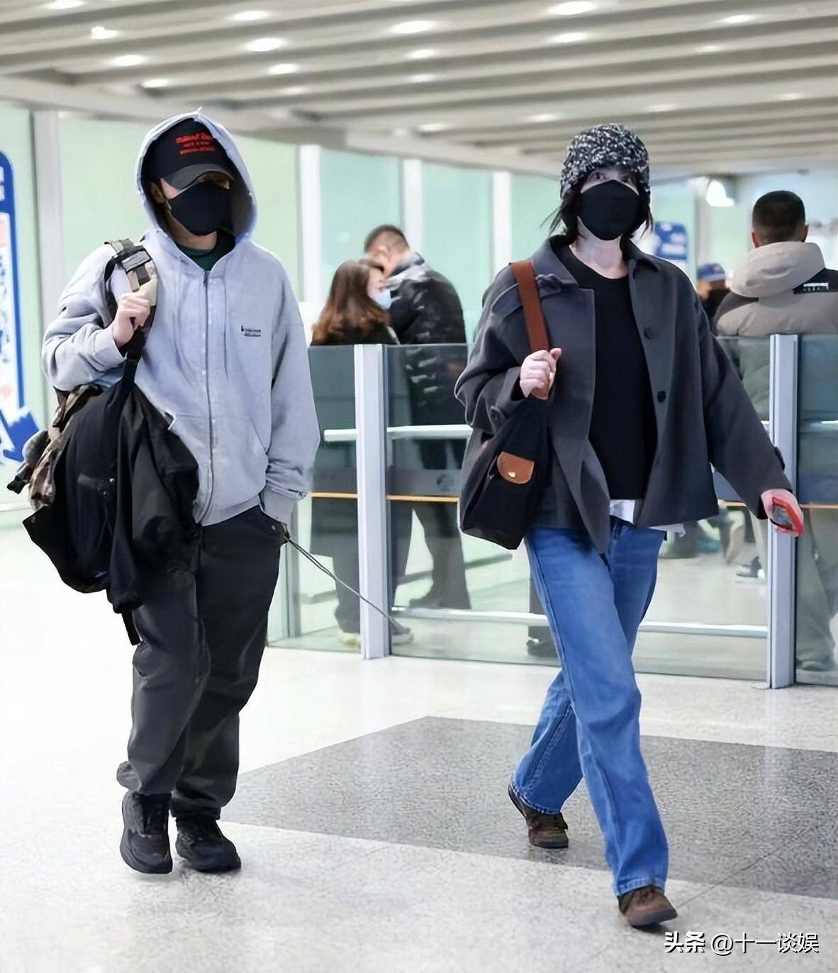 王菲谢霆锋日本度假回国,天后气场强大穿搭低调,谢霆锋衣品被嘲_帽子