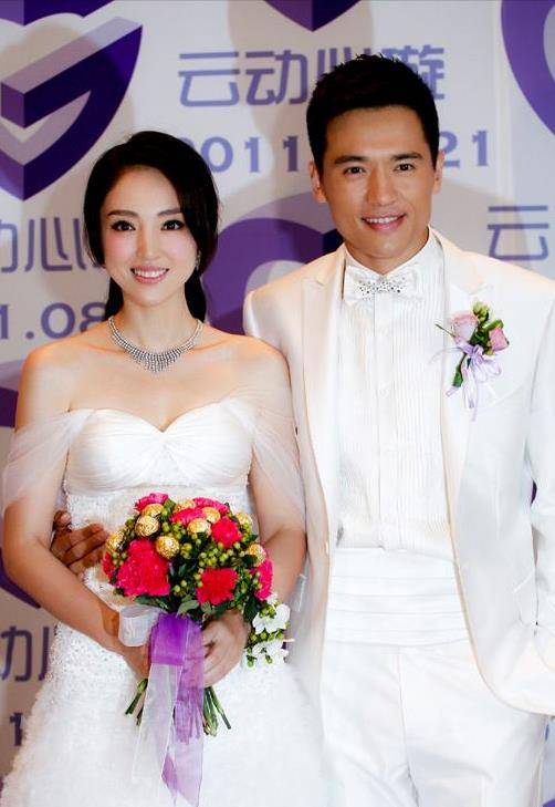 虽然后来高云翔被宣判无罪,但是婚内不忠诚却是事实,这已经逾越了婚姻