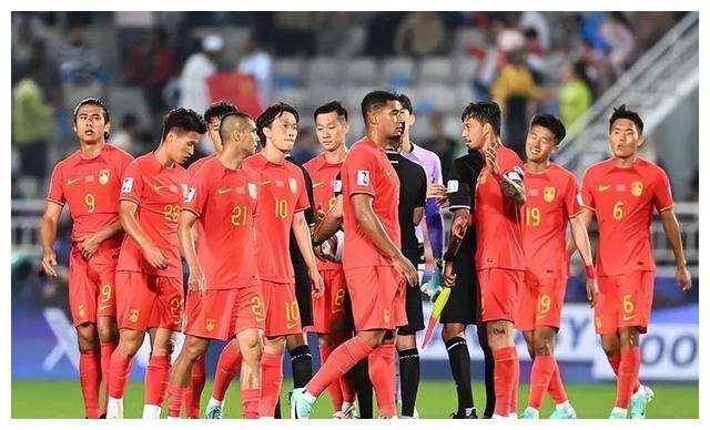 中国男足新帅助阵6大外援,宋凯提新要求,2主力离队.