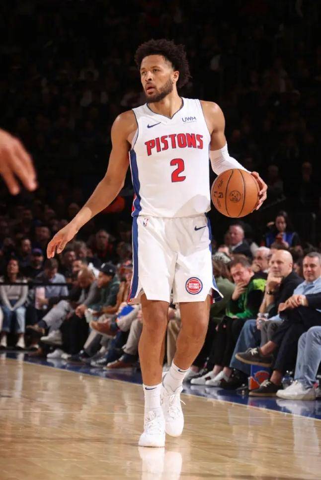 同届两对手迎爆发,22岁前锋砍三双 5盖帽_格林_杰伦_斯科特