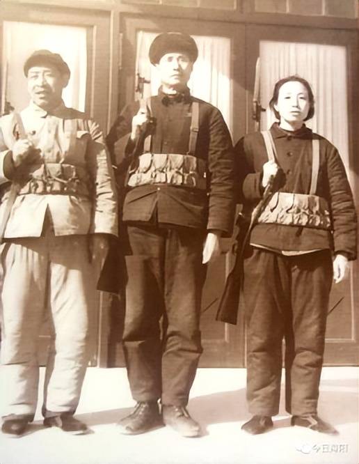 "不见鬼子不挂弦儿"_地雷战_探雷器_民兵