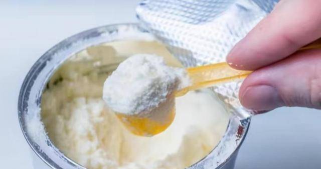 2008年三鹿毒奶粉事件,30万孩子受害,14年后他们现状如何?