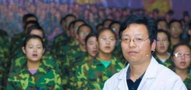 杨永信对外宣称:"不管多么无可救药的孩子,只要进