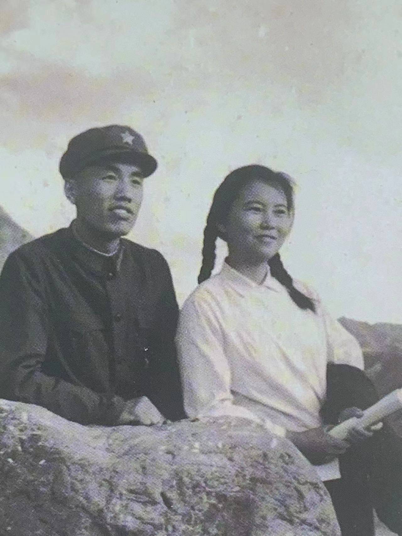 爱情的结晶,就是繁衍后代,爱情即人生的终身大事,是只能意会,不需挂齿