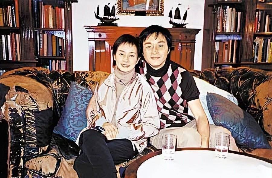 毛舜筠:17岁出道,拒绝张国荣求婚,现在过得如何_父母_事业_爱情