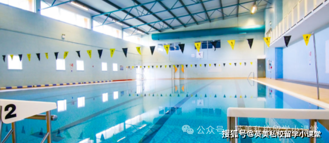 校内运动项目在20种以上,包括:橄榄球,曲棍球,板球,田径,长曲棍球,无