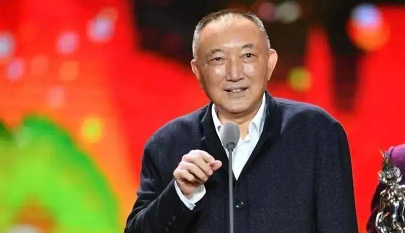 韩三平打电话告诉周星驰:"你不大