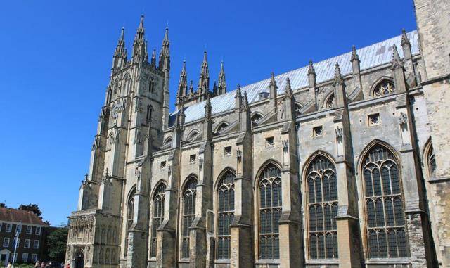 王冠与权杖:中世纪的教权与王权_罗马帝国_公元_皇帝