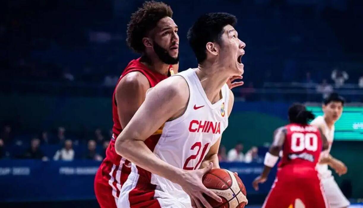 历史性失利！中国男篮输日本，球迷怒了：乔帅该下课了？