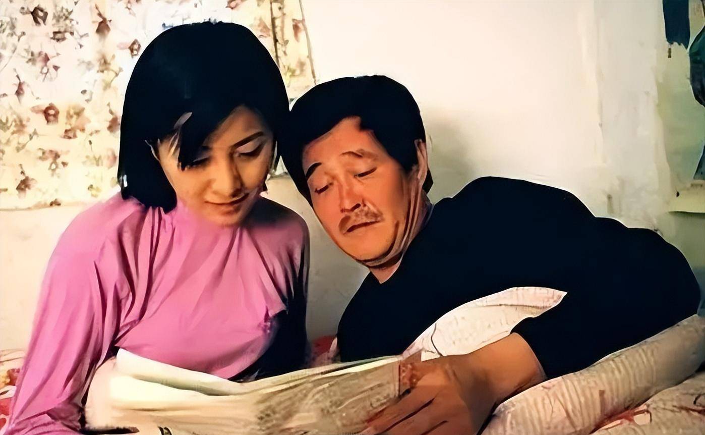 被抛弃后只能变强,如今的葛淑珍,已然变为赵本山高攀不起的人_生活