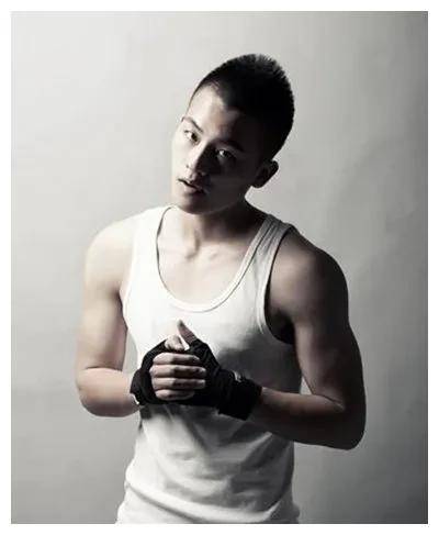 欧豪的帅气魅力,让人着迷,十足迷人,独领风骚,无人能敌.