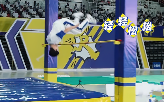 摄影师晒全景照,网友欠他一个道歉_挑战_能力_动作