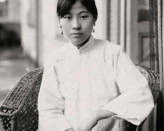 大军阀杨森:家中有"十二金钗",从未服老,90岁娶17