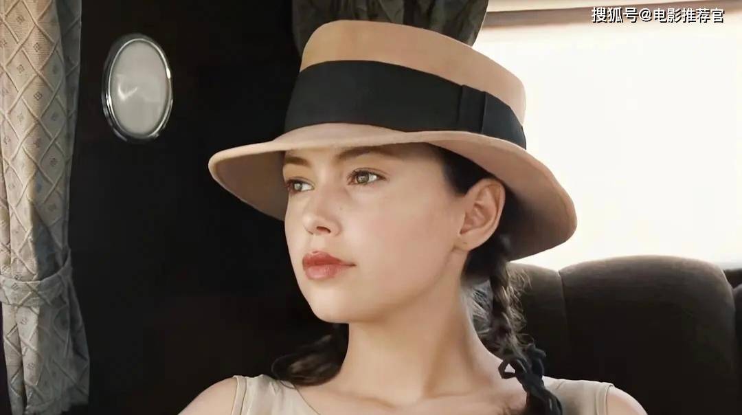 法国禁忌题材电影《情人》:一场跨越种族与时代的禁忌恋情