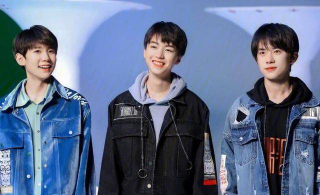 娱乐圈又曝大瓜!顶流男歌手塌房,有对象但私生活混乱,证据齐全_鹿晗人