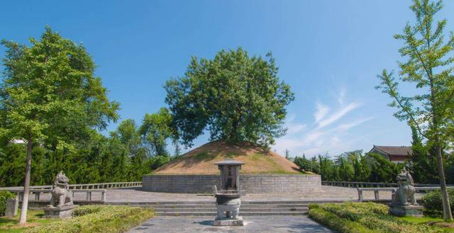 之前已经提到,舒国并不是一个完整的国家,而是由舒庸,舒鸠,舒龙,舒鲍