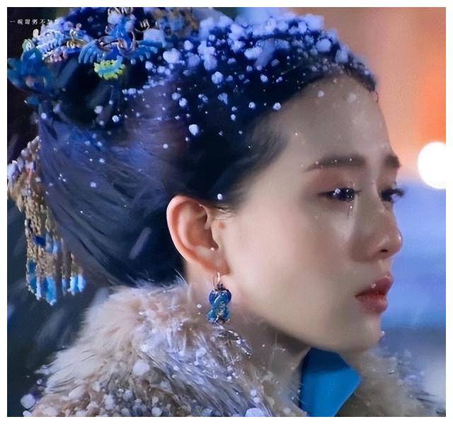 龙葵与龙阳的姐弟之情让人动容,她为了兄长的牺牲甚至不惜跳入铸剑炉