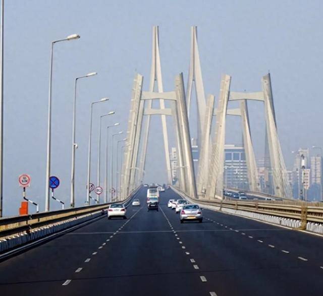 南钢助力印度最长跨海大桥建成通车_建设_桥梁_项目