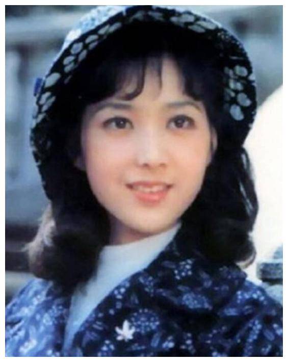 80年代美女演员龚雪:因流氓案断送演艺生涯,出走美国