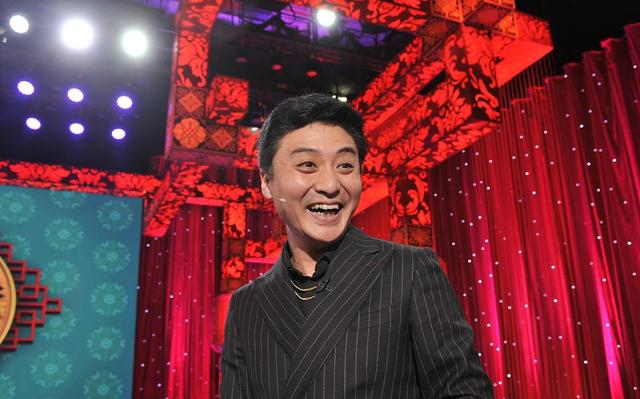 非遗相声大会官方晒照片,称现场座无虚席,却有"王婆