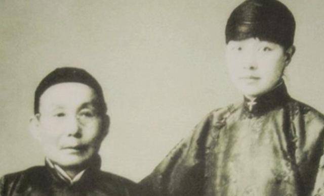 还在墓碑上涂了8个字_吴山_吴平_陈凌霞