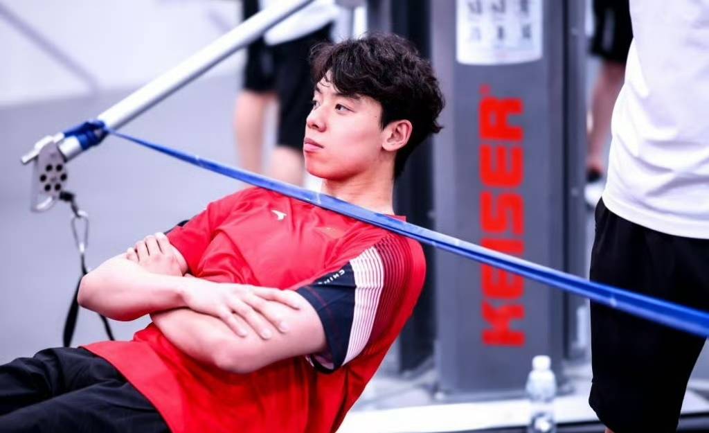 刻苦训练坚定自信,游泳运动员——季新杰_自由泳_孙杨_成绩