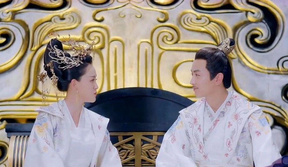 杨坚刚宠幸完宫女,宫女就被人所杀,他盛怒之下:我算什么天子_独孤皇后