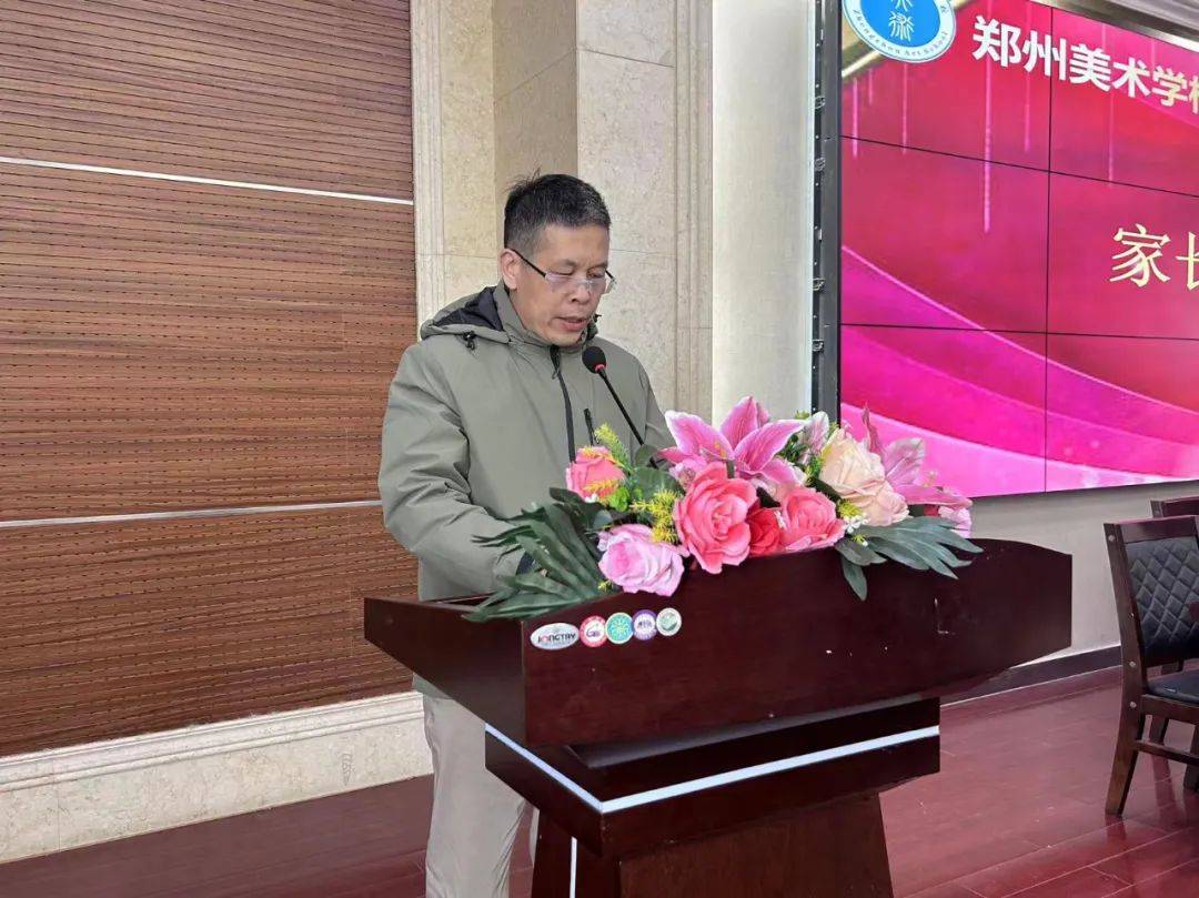 李永刚校长致辞-李永刚校长肯定了同学们上学期取得的成绩,并强调本